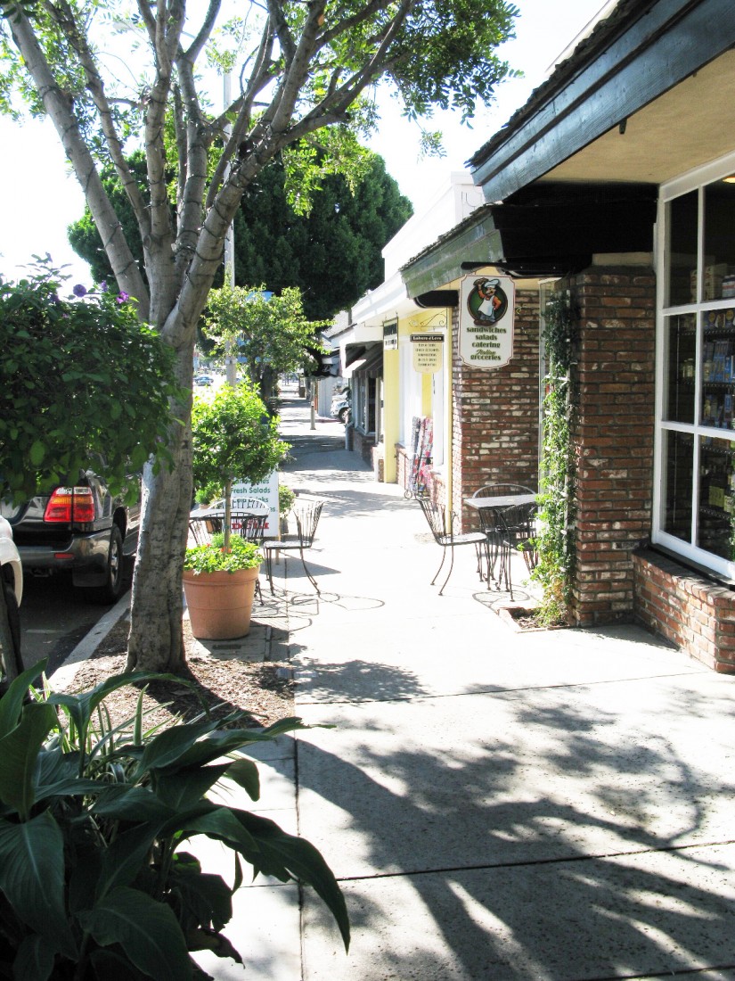 Shopping - Fallbrook Chamber of Commerce - Main_sidewalk