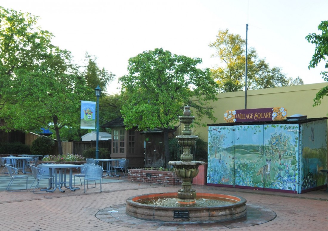 Community - Fallbrook Chamber of Commerce - VillSquare_-_fountain_cropped